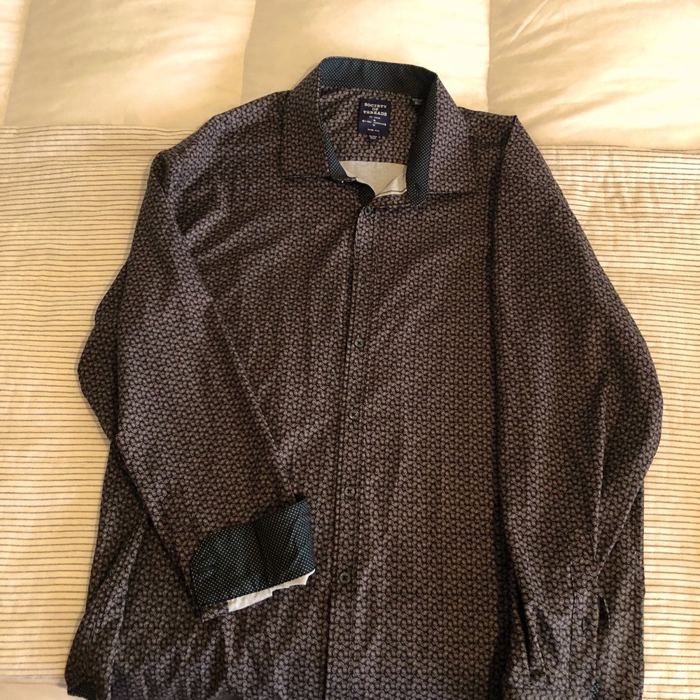 Men’s long sleeve casual dress shirt.